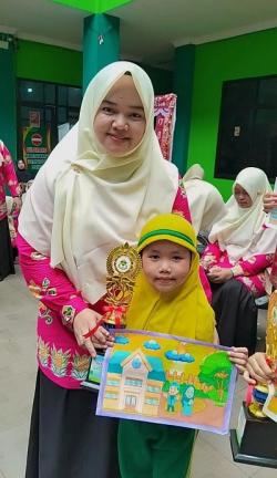 Nada Theona, Murid RA Nursyahira, Juara 1 Lomba Mewarnai Tingkat Kabupaten Kampar